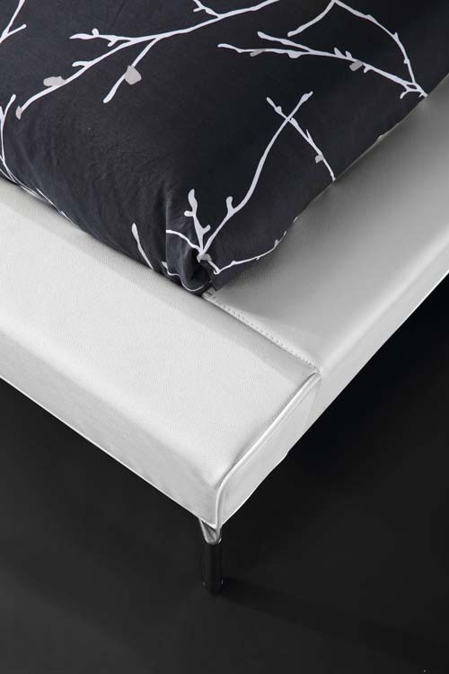 מיטה זוגית דגם סוברין לבן